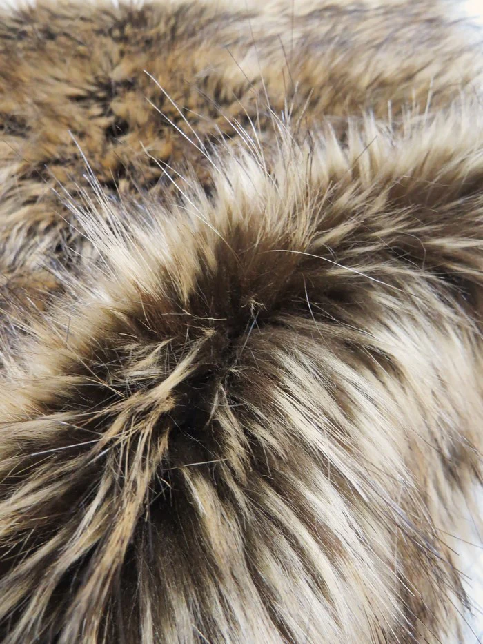 Sahara Fox Animal Short Pile Faux Fur / Sold By The Yard - Image 7