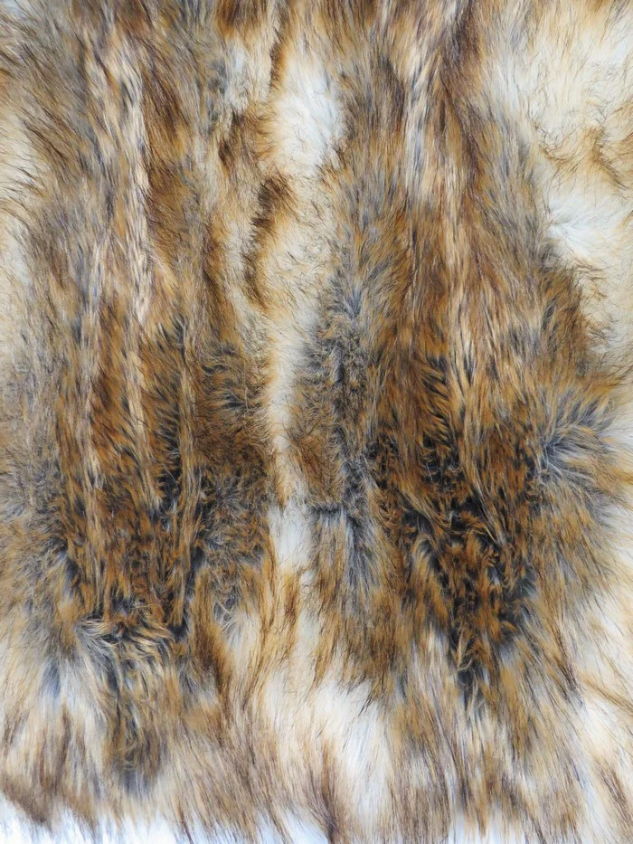 Texas Coyote Animal Faux Fur / Sold By The Yard - Image 2
